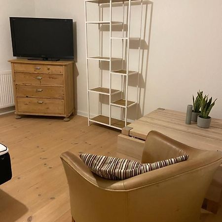 埃斯比约Vaerelse Med Eget Kokken Og Bad公寓 外观 照片